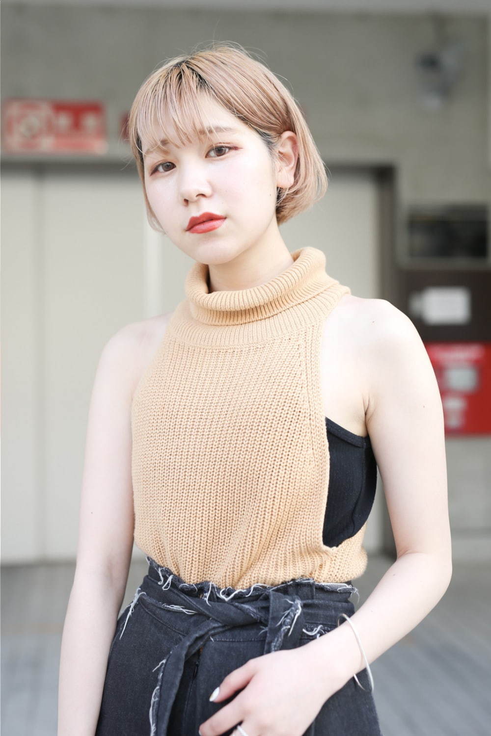 林﨑 咲良さん - ミュベール(MUVEIL)、エムエム6 メゾン マルジェラ(MM6 Maison Margiela)｜渋谷ストリートスナップ - 写真3