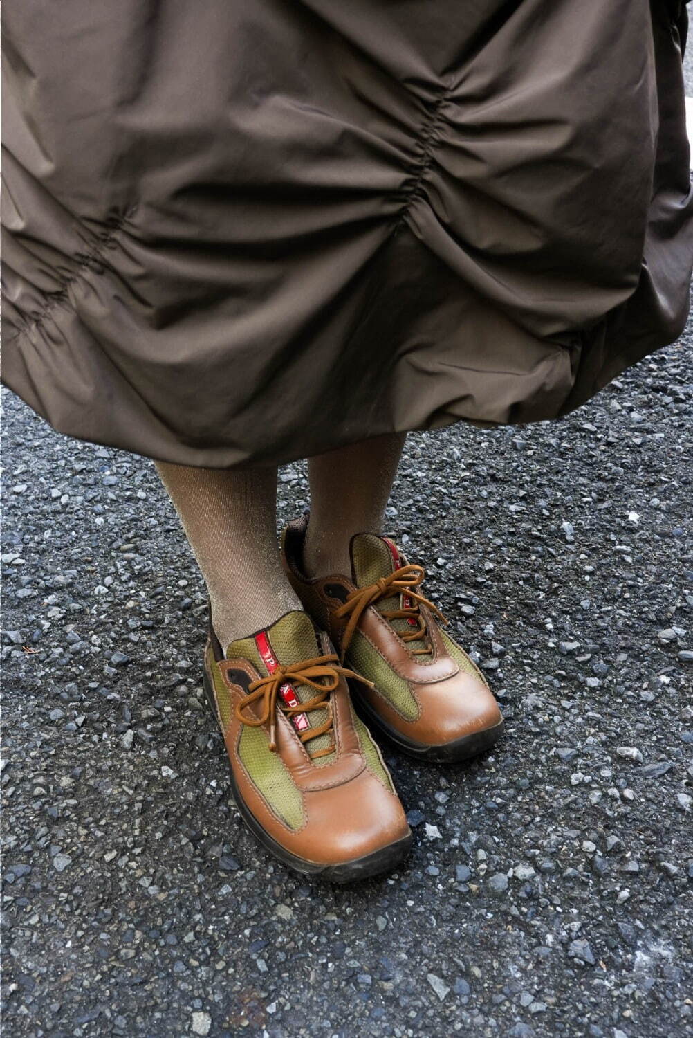 Azusaさん - 古着(ユーズド)(USED)、プラダ(PRADA)｜原宿ストリートスナップ - 写真3