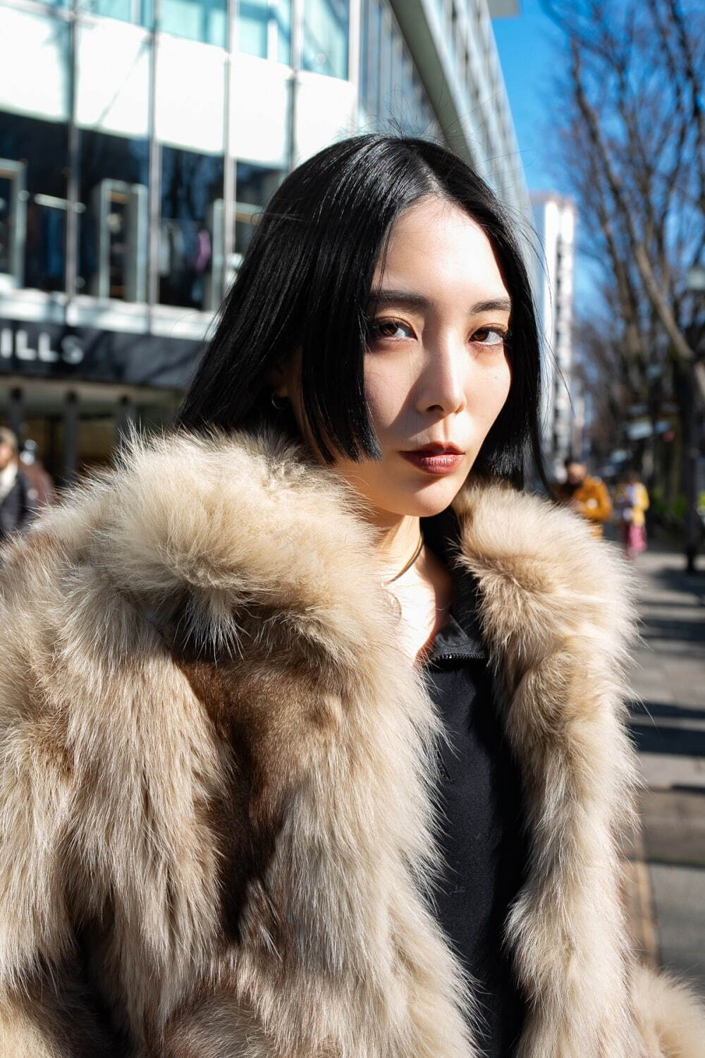 吉川 みのりさん - トーガ(TOGA)、ヨウジヤマモト(Yohji Yamamoto)｜青山・表参道ストリートスナップ - 写真3