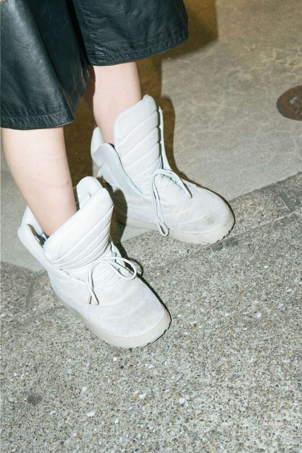 藤本 翔京さん - ゲス(GUESS)、バレンシアガ(BALENCIAGA)｜原宿ストリートスナップ - 写真4