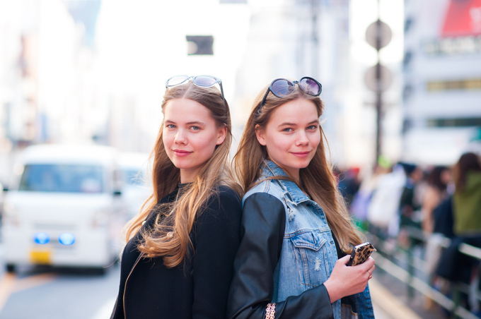 Inka Hoeper / Neele Hoeperさん - アーバンアウトフィッターズ(Urban Outfitters)、ザラ(ZARA)｜原宿ストリートスナップ - 写真7